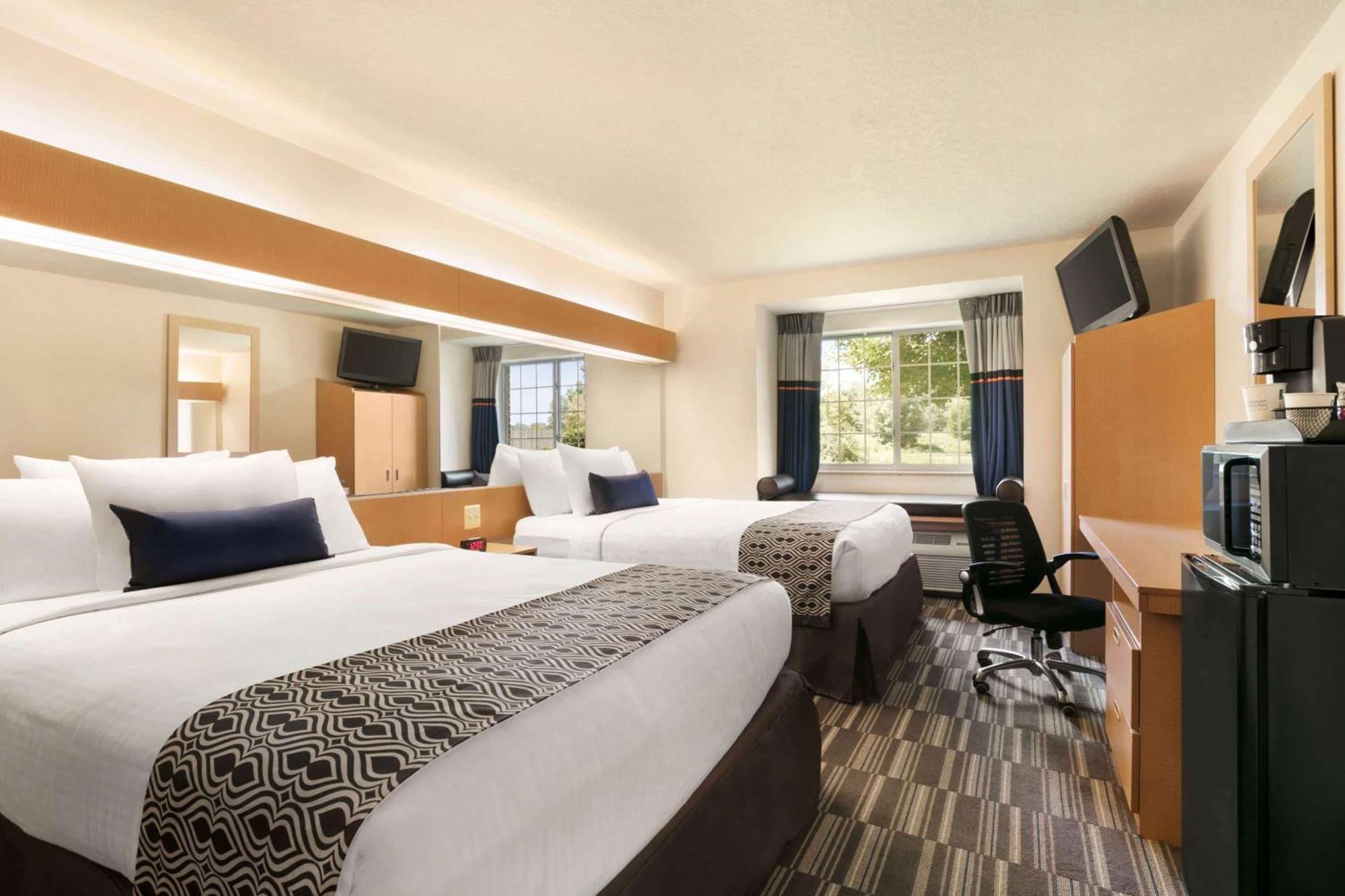 Microtel Inn & Suites By Wyndham Culpeper Exterior foto