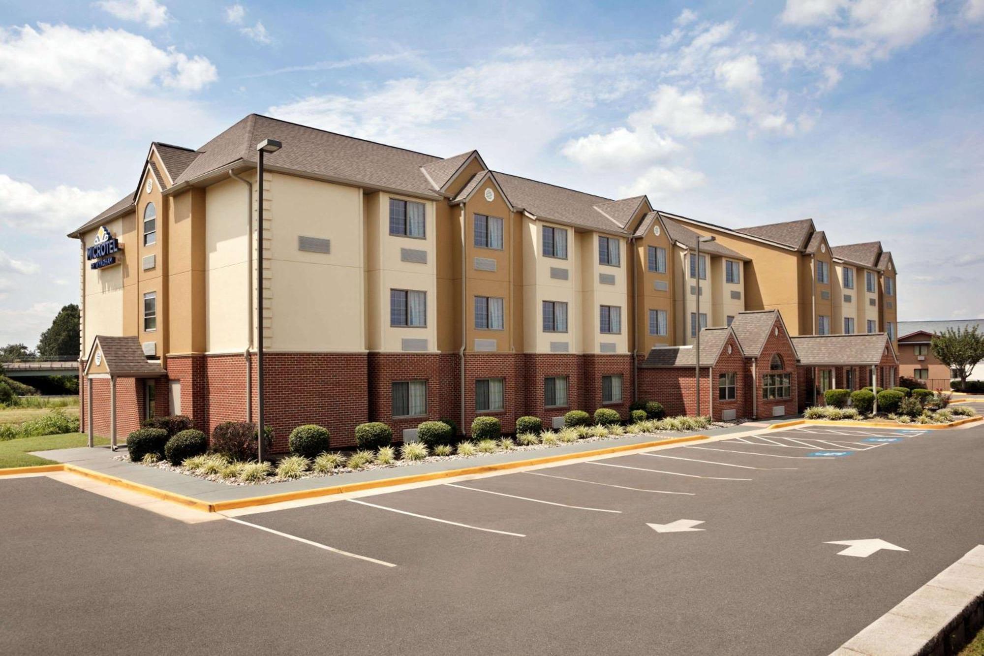 Microtel Inn & Suites By Wyndham Culpeper Exterior foto